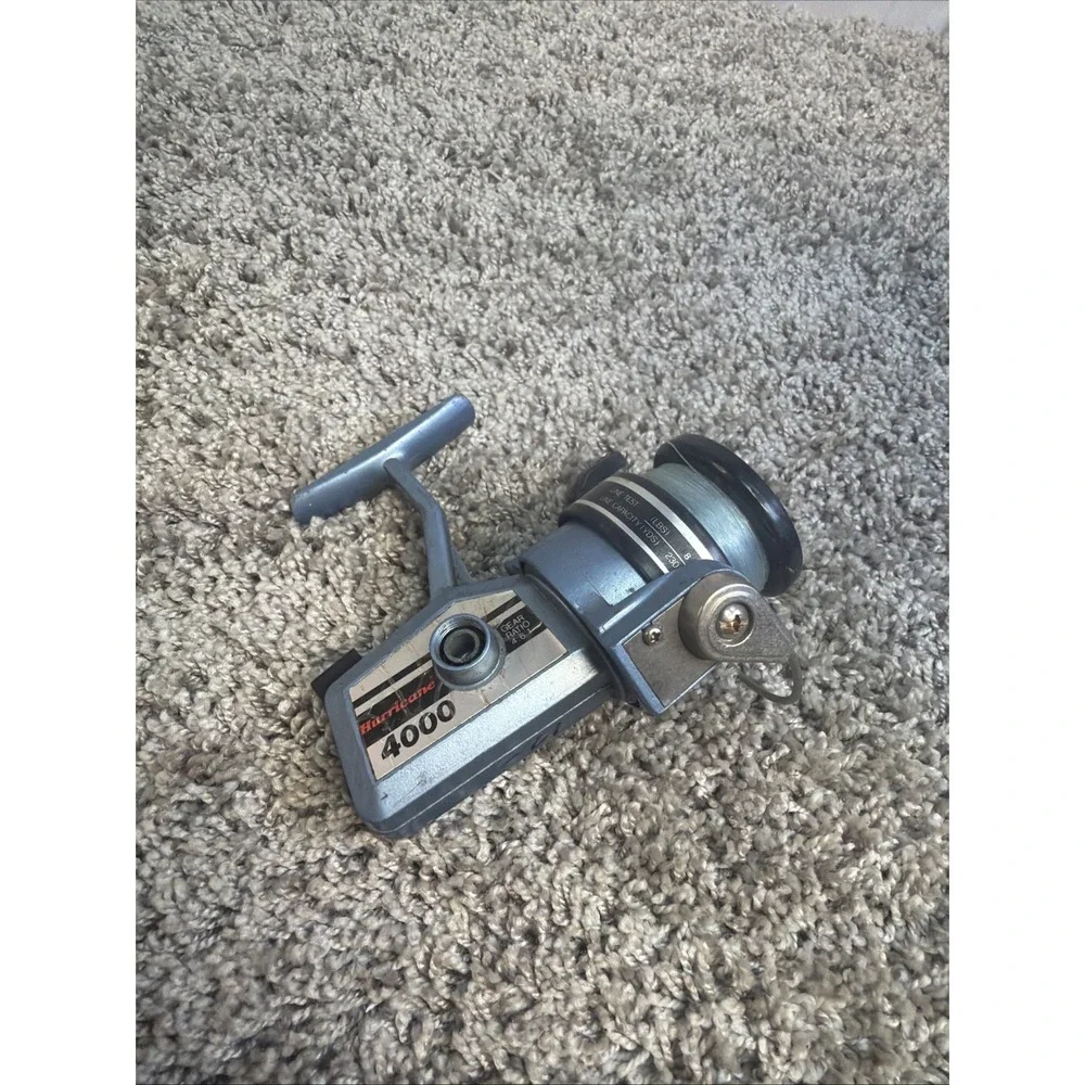 Hurricane 4000 Casting Reel Black